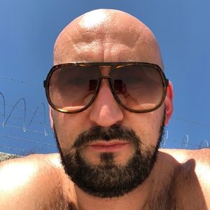 Meet your Posher, Daniel